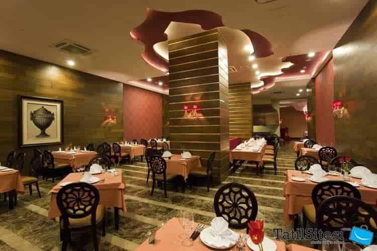 Royal Holiday Palace